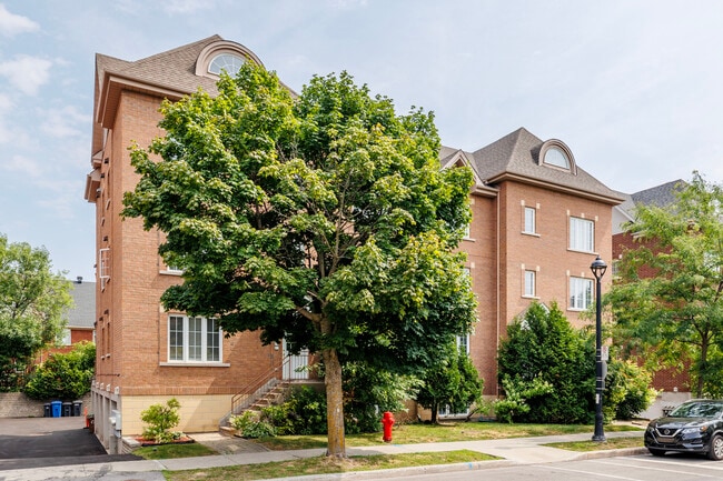 1783 Alexis-Nihon Boul in St. Laurent, QC - Building Photo - Building Photo