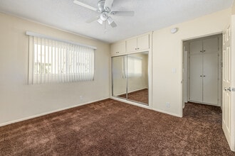 12036 S Vermont Ave in Los Angeles, CA - Building Photo - Interior Photo