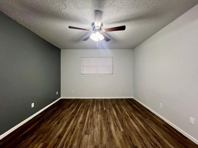 The Monark Apartments in McAllen, TX - Building Photo - Building Photo