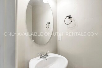 21 E 8330 S in Sandy, UT - Building Photo - Building Photo