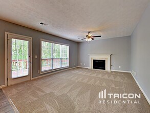 291 Crestworth Crossing in Powder Springs, GA - Building Photo - Building Photo