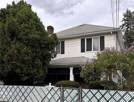 603 7th Ave in Coraopolis, PA - Building Photo
