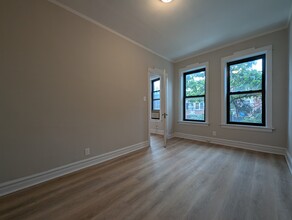 2638 N Milwaukee Ave, Unit 2 in Chicago, IL - Building Photo - Building Photo