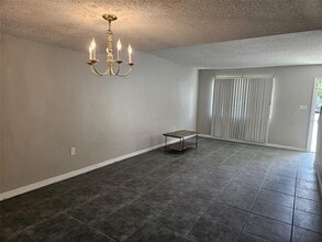 672 Leslie Ct in Altamonte Springs, FL - Building Photo - Building Photo