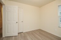 2426 Gibbs Bend Ct photo'