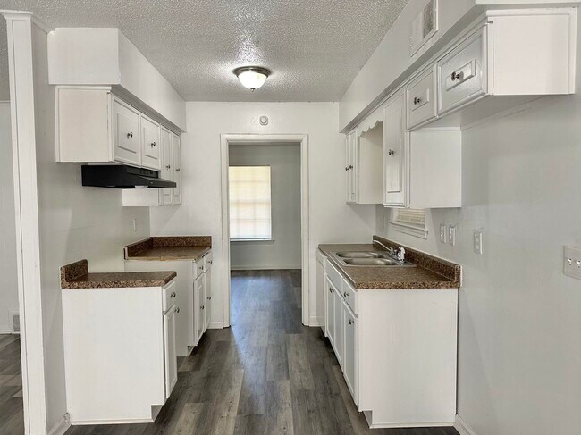 4209 Camelot Ave in Memphis, TN - Building Photo - Building Photo