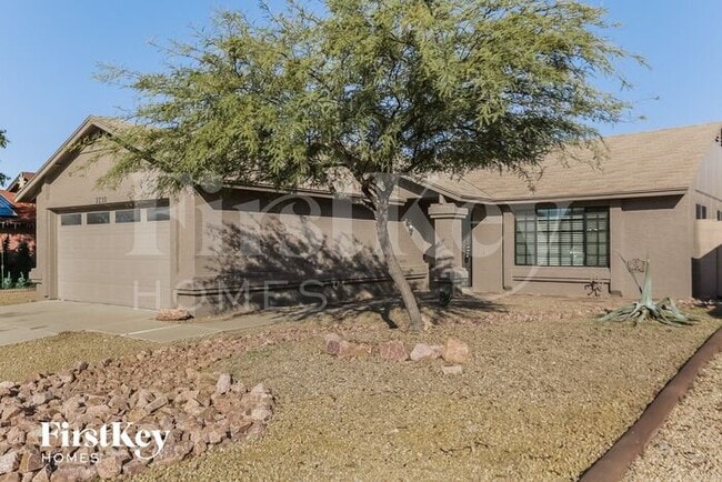 3210 W Ross Ave in Phoenix, AZ - Building Photo - Building Photo