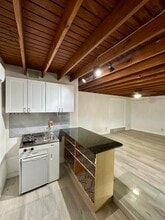 8260 SW 27th Ter in Miami, FL - Building Photo - Building Photo