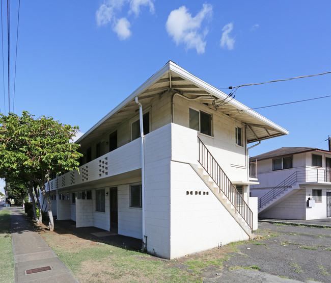 2750 Date St in Honolulu, HI - Foto de edificio - Building Photo