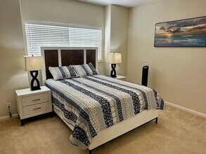 2052 Twin Creeks Pl in Hayward, CA - Building Photo - Building Photo