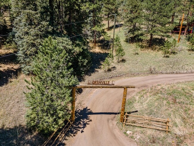 6533 S Brook Forest Rd in Evergreen, CO - Building Photo - Building Photo