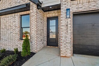 1821 Peacock Rd in Centerton, AR - Building Photo - Building Photo