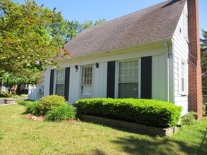 522 E Atherton Rd in Flint, MI - Building Photo - Building Photo