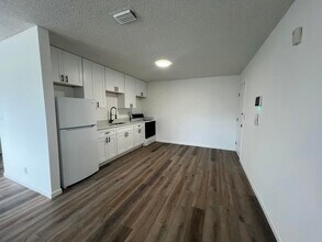 603 Clear Lake Ave in West Palm Beach, FL - Building Photo - Building Photo