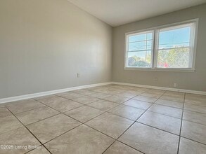 12611 E Orell Rd in Louisville, KY - Building Photo - Building Photo