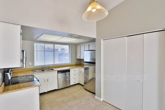 1540 W Mercer Ln in Phoenix, AZ - Building Photo - Building Photo