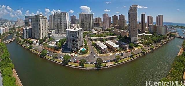 1621 Ala Wai Blvd in Honolulu, HI - Building Photo - Building Photo