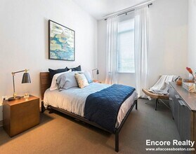 161 S Huntington Ave in Boston, MA - Foto de edificio - Building Photo