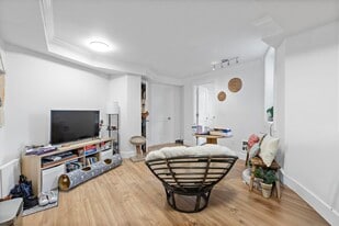 151 Sip Ave in Jersey City, NJ - Building Photo