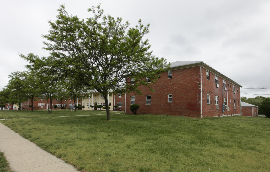 Lakewood Plaza One in Lakewood, NJ - Building Photo