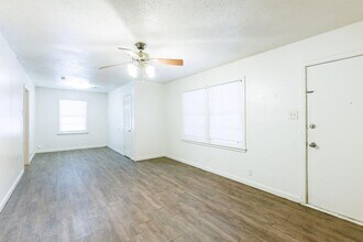 4209 38th St in Lubbock, TX - Building Photo - Building Photo