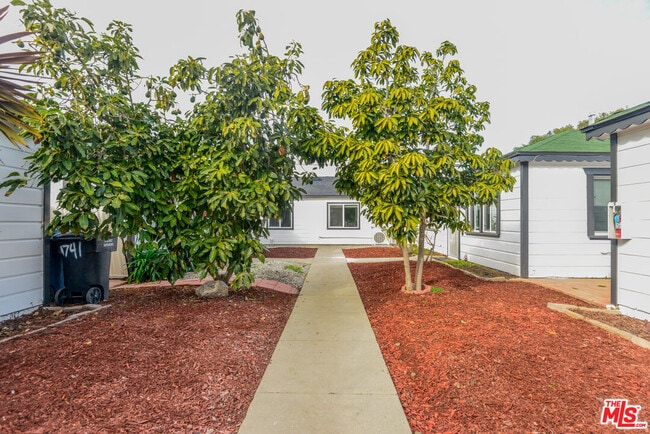 1739 252nd St in Lomita, CA - Building Photo - Building Photo