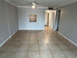 2650 Coconut Bay Ln, Unit 518 in Sarasota, FL - Building Photo - Building Photo