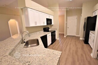 2215 Deata Ct in St. Cloud, FL - Foto de edificio - Building Photo