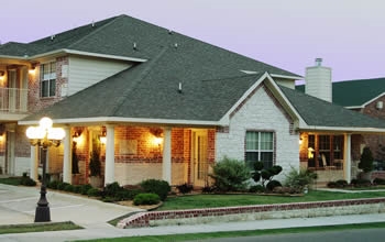 Maple Place Apartments in Commerce, TX - Foto de edificio