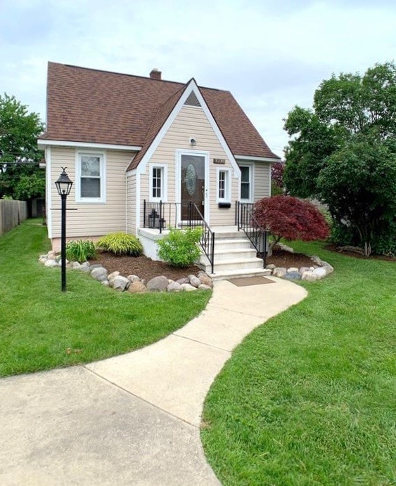 property at 3235 Prairie Ave