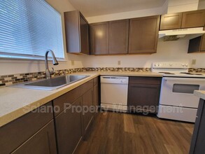 1910 Grande Cir in Fairfield, CA - Building Photo - Building Photo