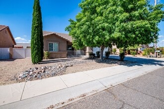 2841 Wikieup Ave in Kingman, AZ - Building Photo - Building Photo