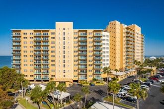 Regatta Beach Club in Clearwater Beach, FL - Building Photo - Building Photo