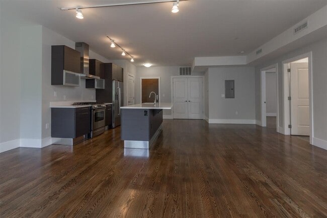 10 St George St in Boston, MA - Building Photo - Building Photo