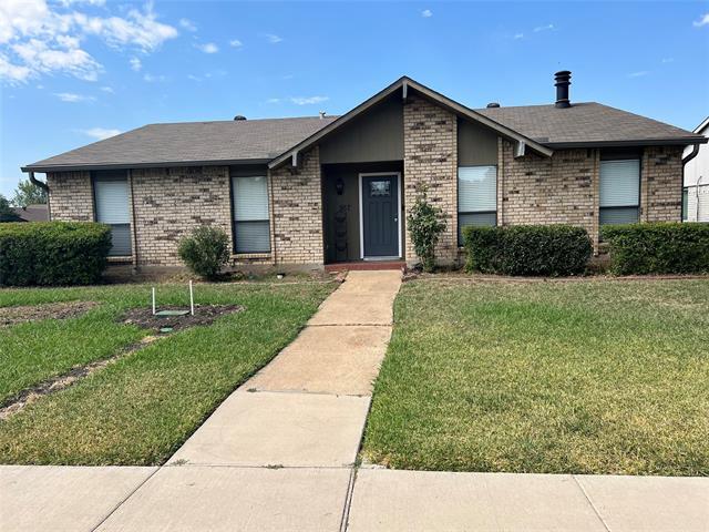 957 W Spring Creek Pkwy in Plano, TX - Building Photo