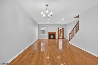535 Coventry Dr in Nutley, NJ - Building Photo - Building Photo