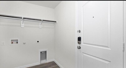 130 Angelina Dr in Crandall, TX - Building Photo - Building Photo
