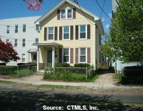 193 Quinnipiac St in Wallingford, CT - Foto de edificio - Building Photo