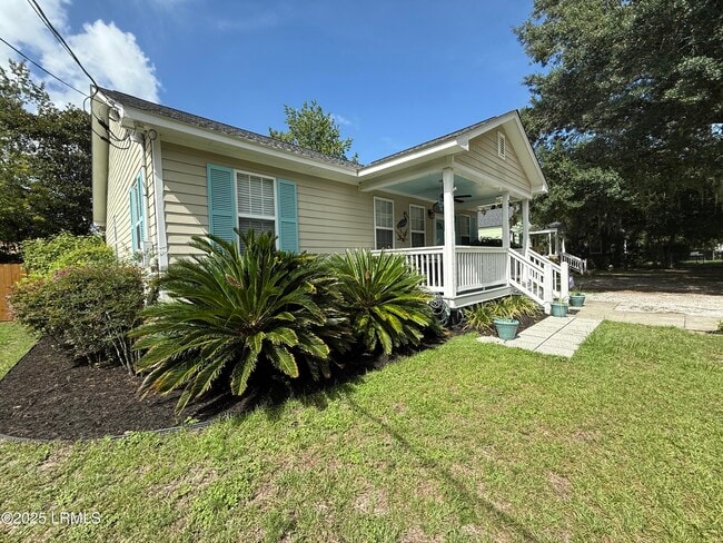 property at 2717 Oaklawn Ave