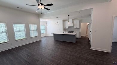 524 Bristleleaf Path in Kathleen, GA - Building Photo - Building Photo