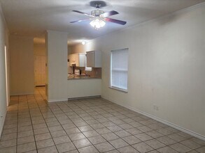 103 Elkwood Cir in Huntsville, TX - Building Photo - Building Photo