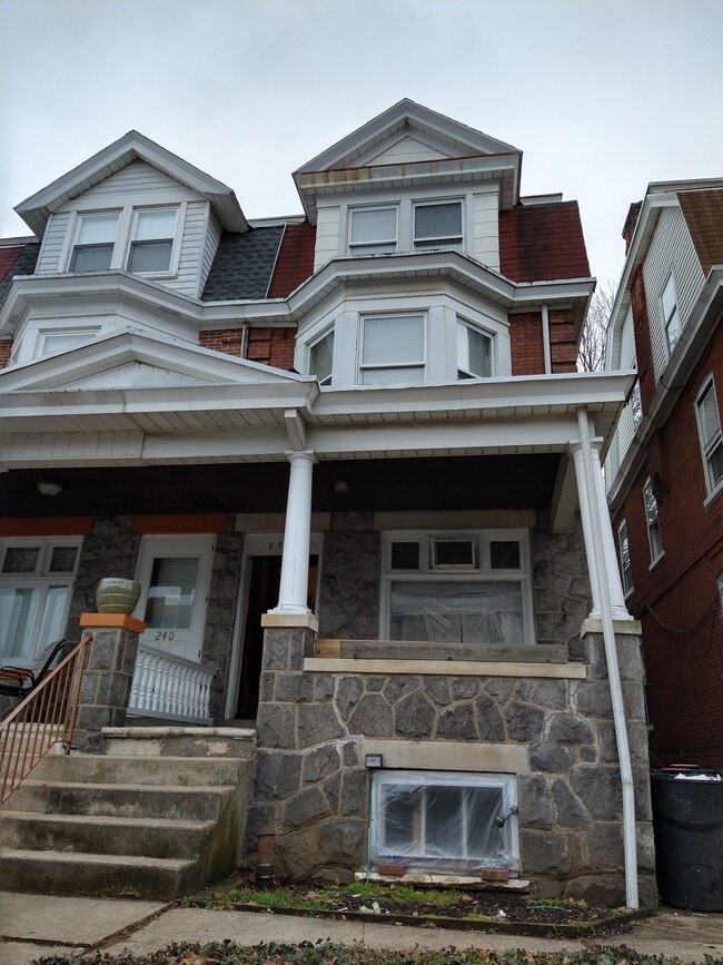 property at 238 S Madison St