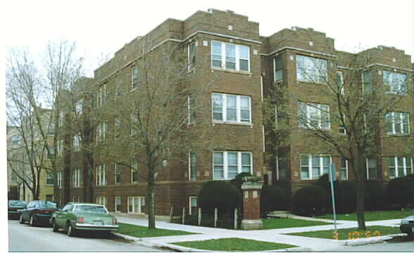 Ravenswood Manor in Chicago, IL - Building Photo