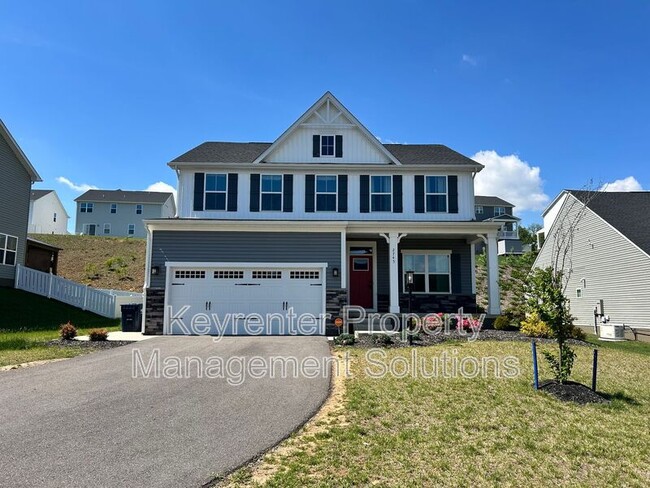 2745 Dorval Rd in Harrisonburg, VA - Building Photo - Building Photo