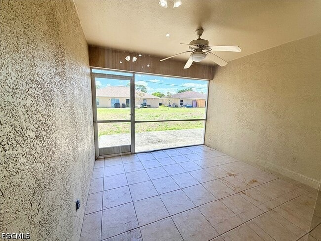 property at 527 NE 24th Pl