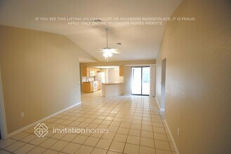 21271 Dearborn Ave in Port Charlotte, FL - Foto de edificio - Building Photo