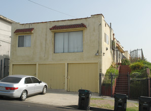 126-128 N Lake St in Los Angeles, CA - Building Photo - Building Photo