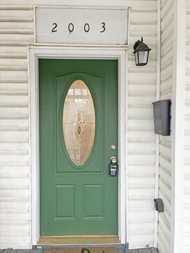 2003 Cedar St in Richmond, VA - Building Photo - Building Photo