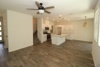 3732 Graystoke Way in Clovis, CA - Building Photo - Building Photo