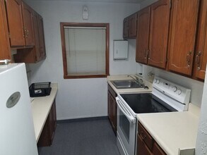 907 W Townline St in Creston, IA - Building Photo - Building Photo